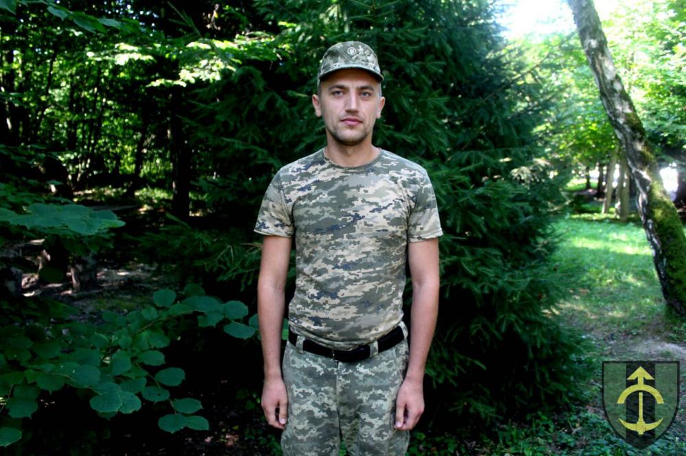 Боєць з Рівненщини після війни мріє стати священником