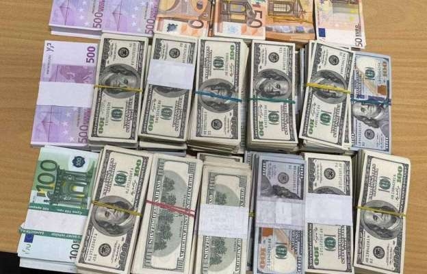 Двоє українців намагалися вивезти до Румунії понад 33 мільйони гривень готівкою