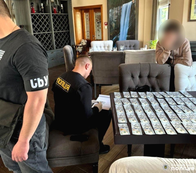 Голова громади вирішення земельних питань оцінив у 15000 доларів