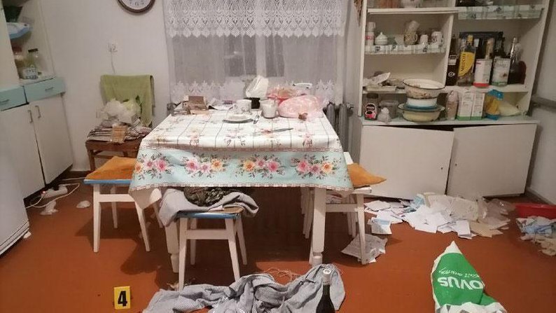 Грабіжники відібрали у пенсіонерки з Бронників 30 тисяч гривень