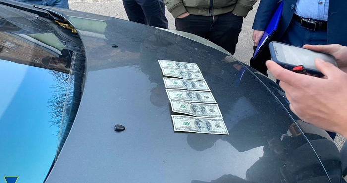 Інспектор рівненського військомату погорів на хабарі