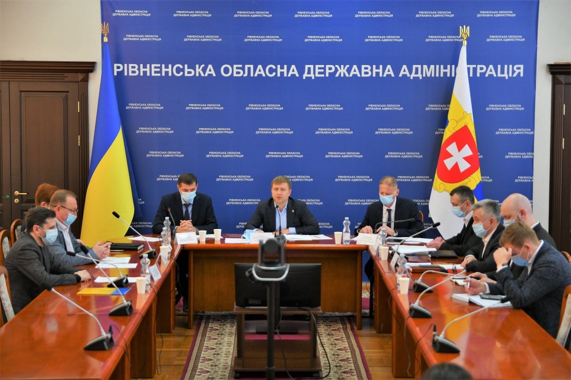 Маски, дистанція в 1,5 м та транслювання богослужіння: як на Рівненщині святкуватимуть Великдень