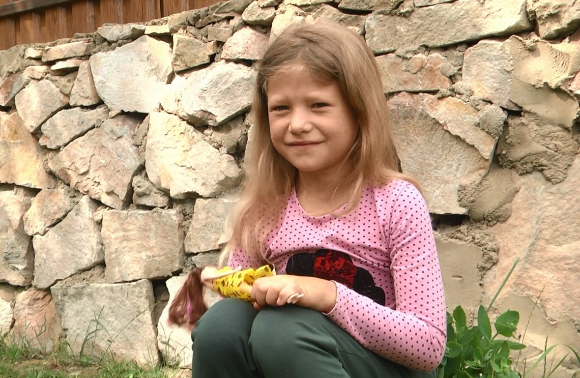Мокра, голодна, але жива