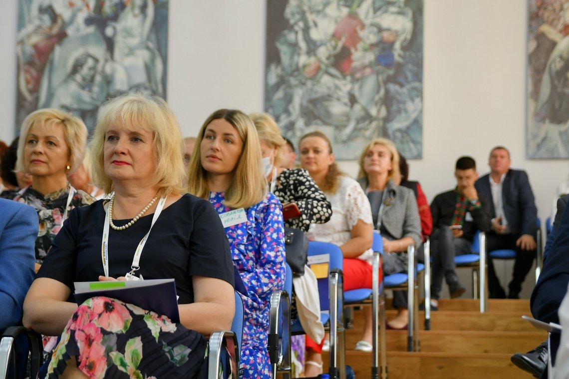 На Рівненщині 76 педагогів змагатимуться у конкурсі «Учитель року-2022»