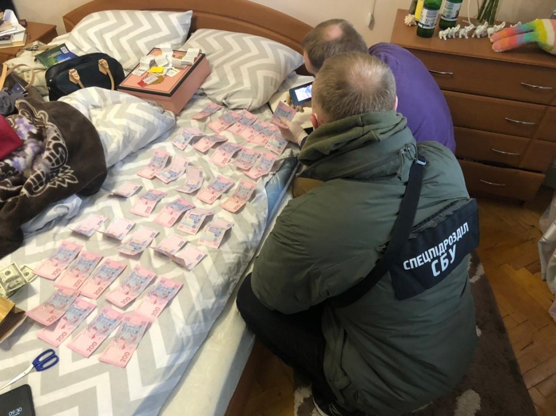 На Рівненщині двоє ділків
