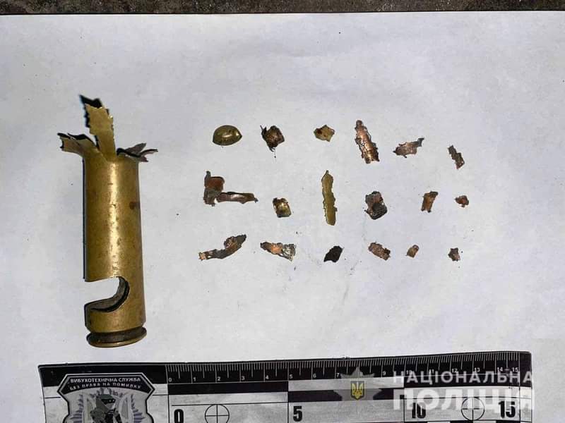 На Рівненщині тітка з племінником розрізали патрон «болгаркою» і потрапили до лікарні