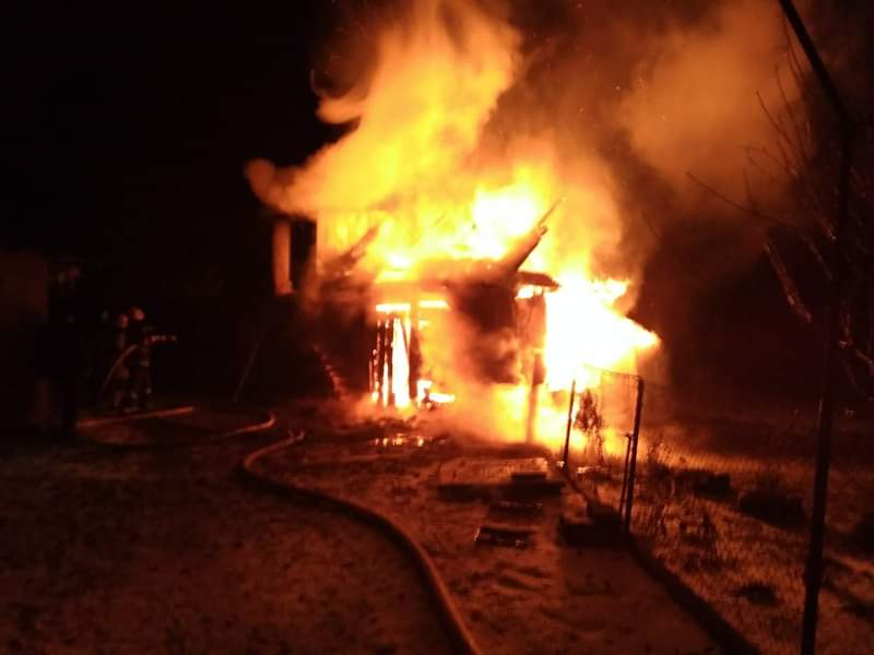 На Рівненщині внаслідок пожежі згоріла господарча будівля