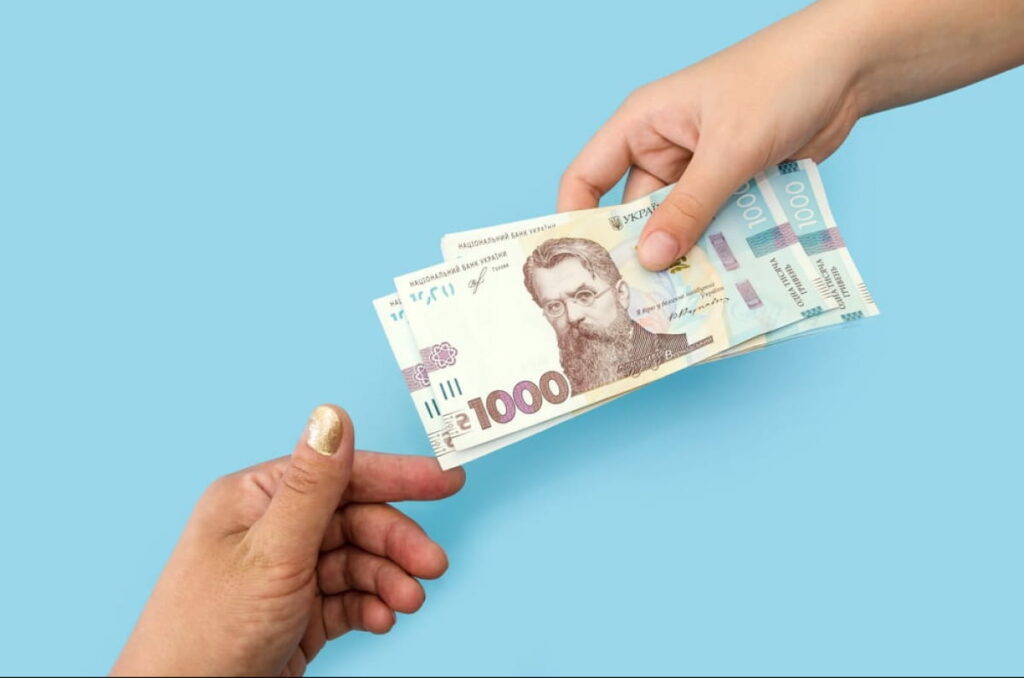 На що українці витрачають тисячу за вакцинацію