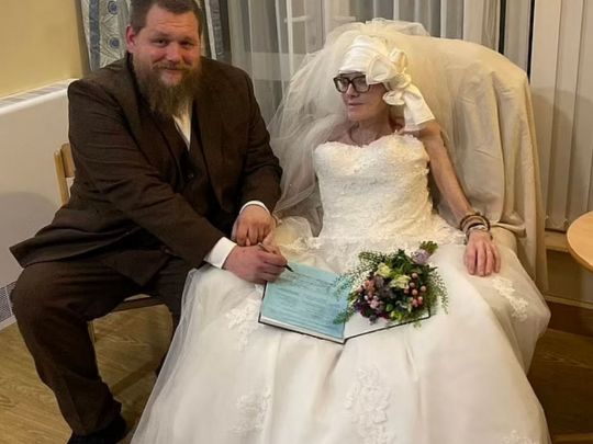 Пара зіграла весілля через 11 років після заручин та за три дні до смерті нареченої