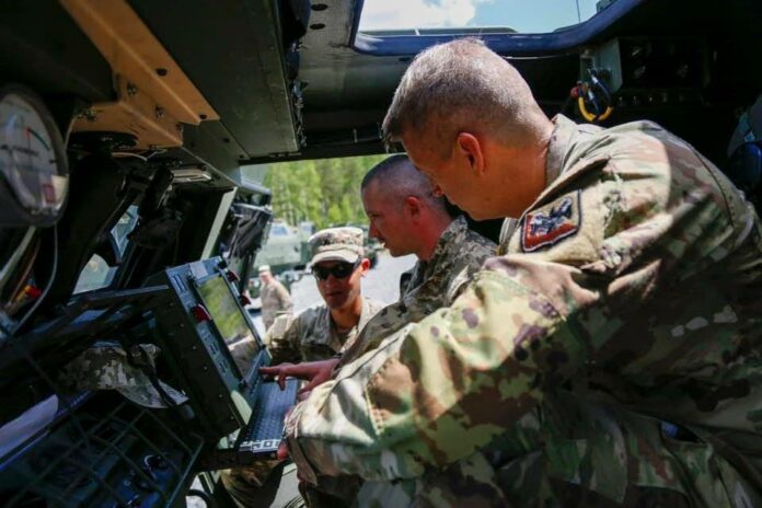 Перші РСЗВ HIMARS вже прибули в Україну — Резніков