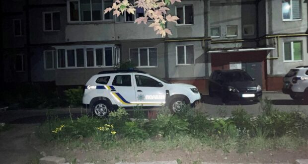 Під час бійки у Рівному неповнолітній вдарив ножем одного з чоловіків