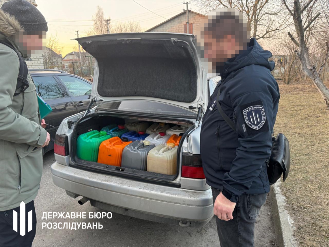 Понад 100 тонн дизпального, яке призначалось ЗСУ, викрали військовики Рівненщини