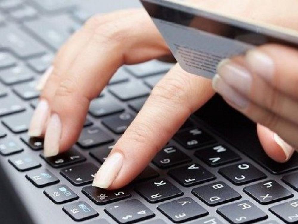 Послухала шахраїв: жінка оформила кредит і переказала їм понад 26 тисяч