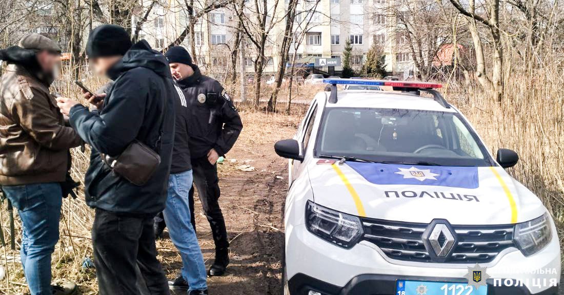 П’ять закладок з наркотиками зробив, решту – не стиг: затримала поліція