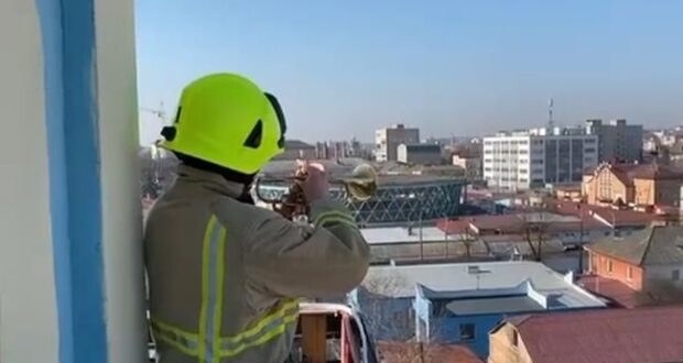Рівненський пожежник оригінально виконав гімн України (+ВІДЕО)