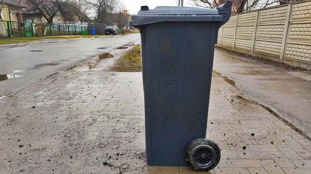 Рівнянам пропонують сміттєві контейнери - безкоштовно