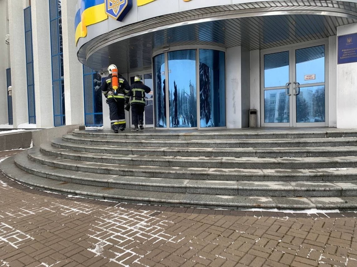 Рятувальники розповіли деталі пожежі в ОДА (ВІДЕО)