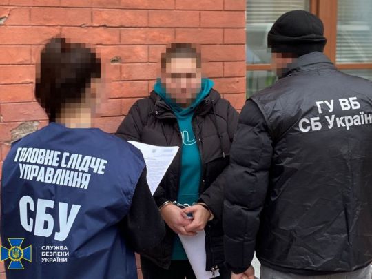 Шахрайка ошукала дружину полоненого захисника
