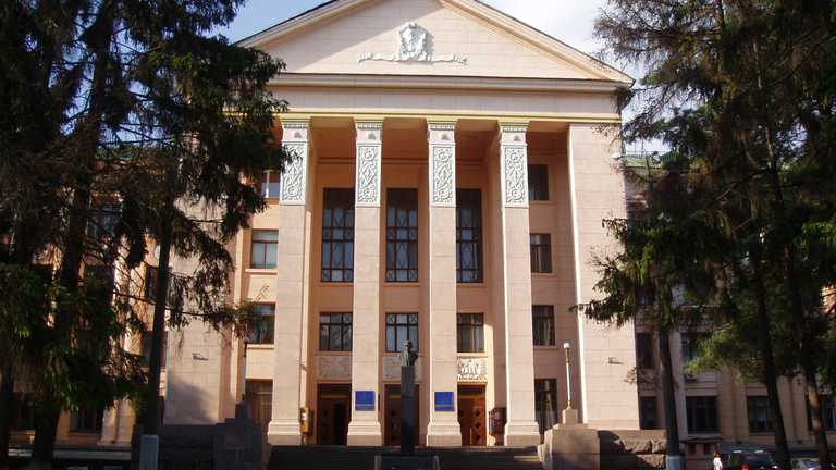 Скандал в університеті Богомольця: невакцинованих студентів можуть відрахувати