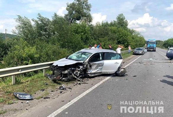 У Дубенському районі зіткнулись два авто: є загиблий та травмовані (ФОТО)