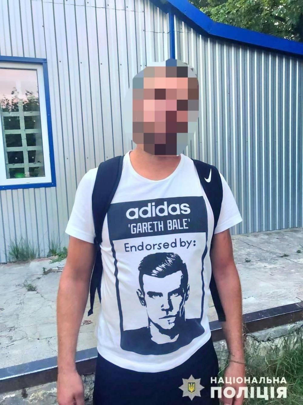 У Рівненському районі чоловік побив 24-річного односельця: непритомного хлопця помітив військовий