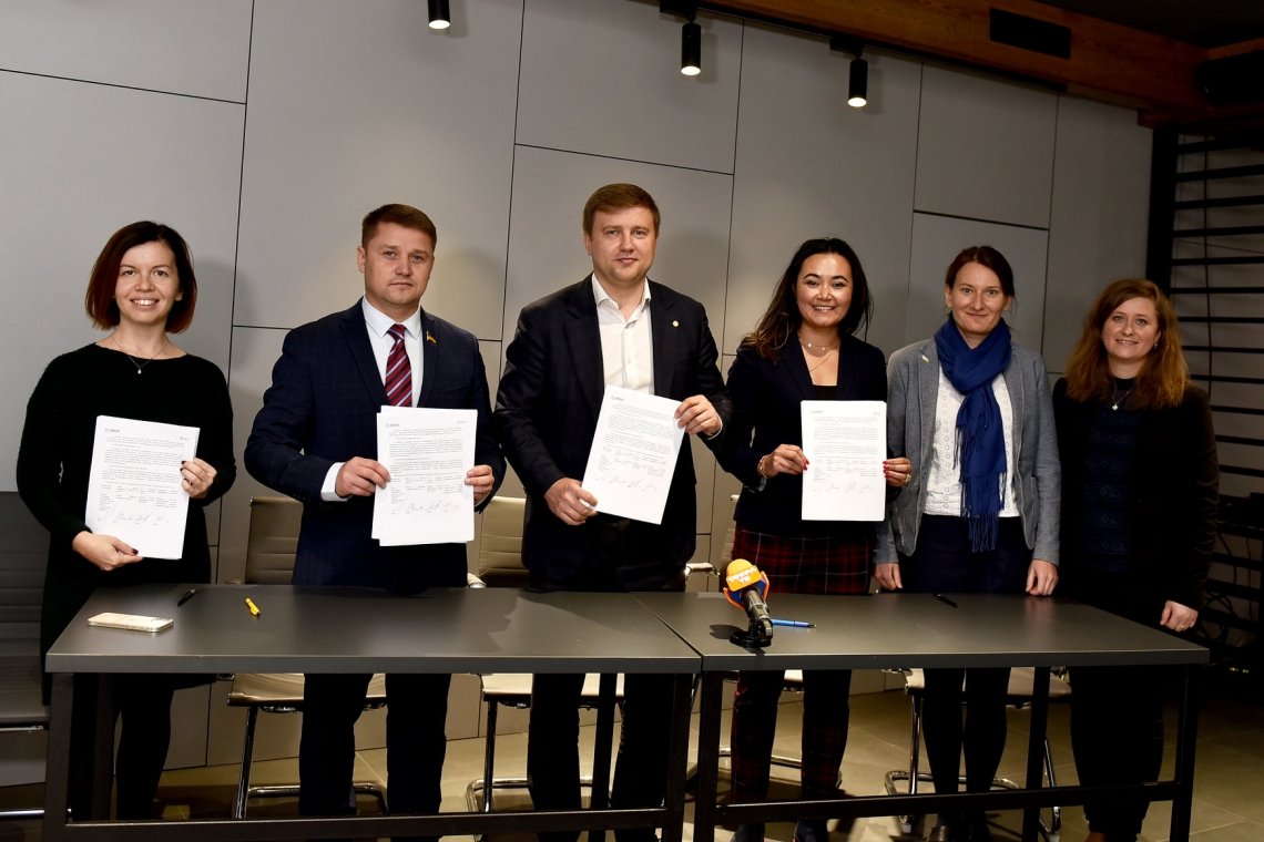 У Рівному на базі бібліотеки функціонуватиме молодіжний центр