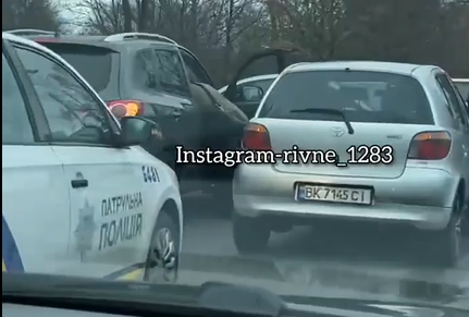 У Рівному на Степана Бандери - потрійна ДТП