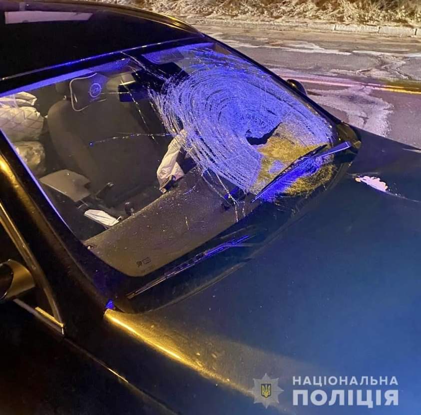 У Рівному під колесами легковика загинула пенсіонерка