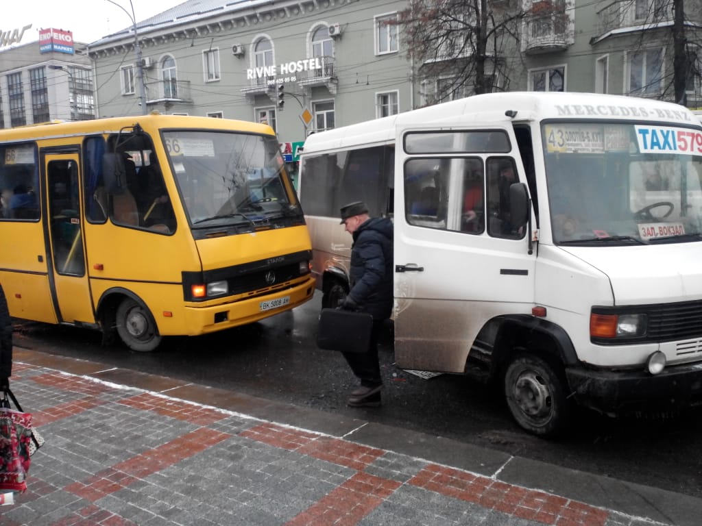 У Рівному планують підвищити вартість проїзду в маршрутках і тролейбусах