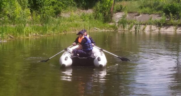 На Сарненщині під час купання у річці зник чоловік