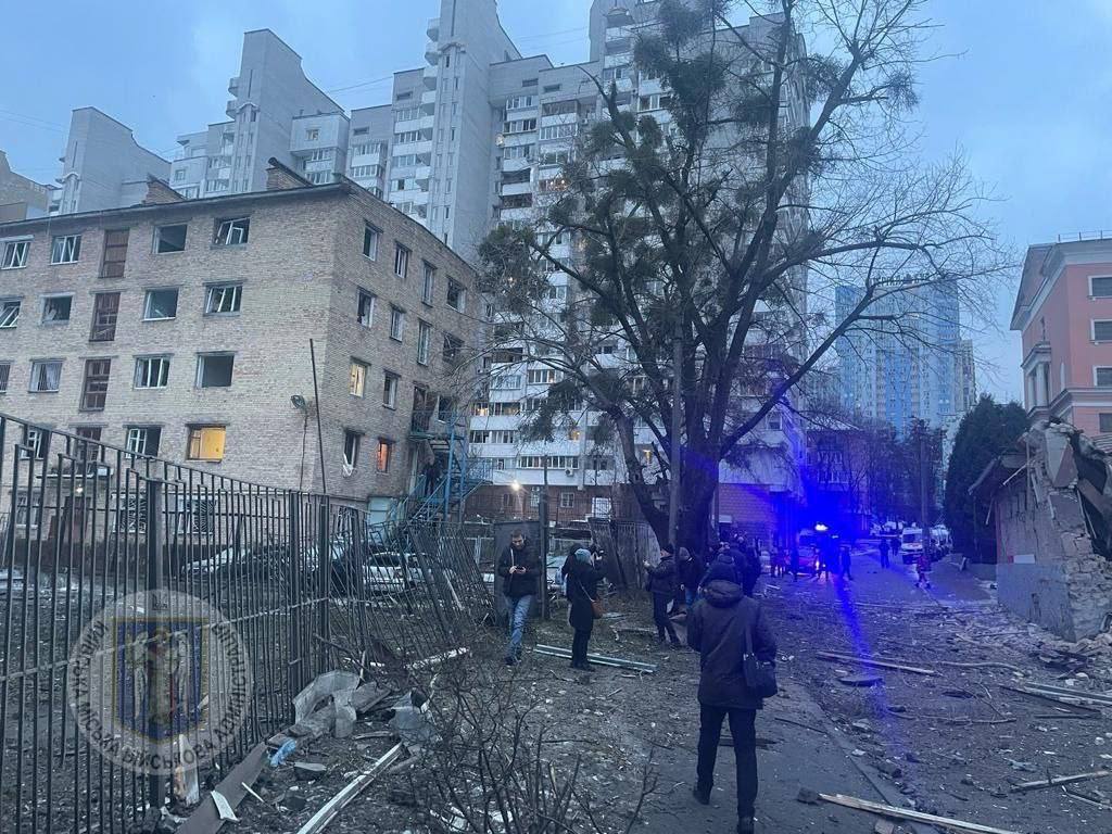 В Києві є пошкодження в чотирьох районах, є постраждалі