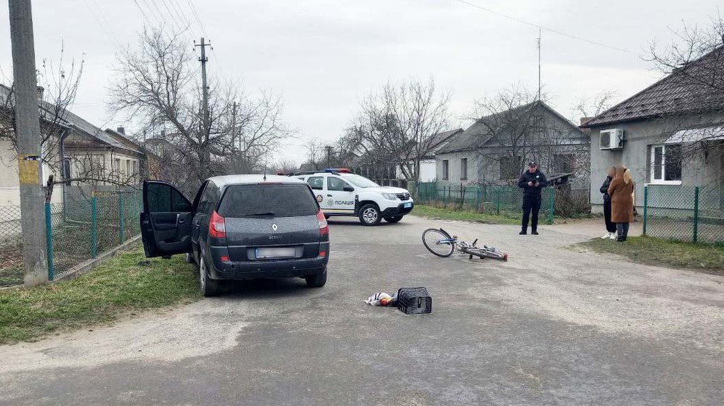 Велосипедистка потрапила під авто: жінка не вижила