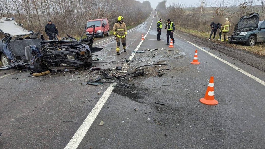 Виїхав на зустрічну смугу: одна людина загинула, троє травмовані