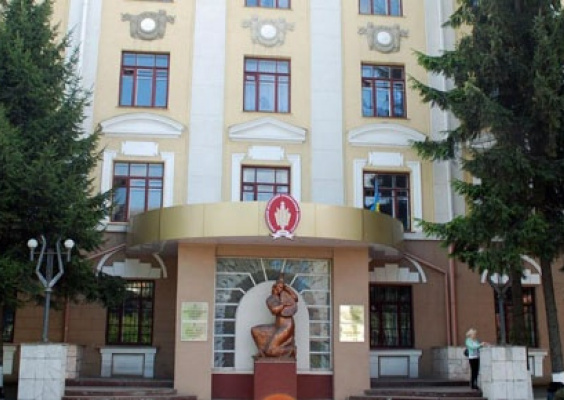 Викладачку із РДГУ, яка взяла хабар за здачу іспитів покарають штрафом