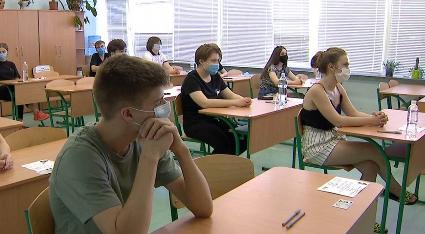 Випускників можуть звільнити від підсумкової атестації