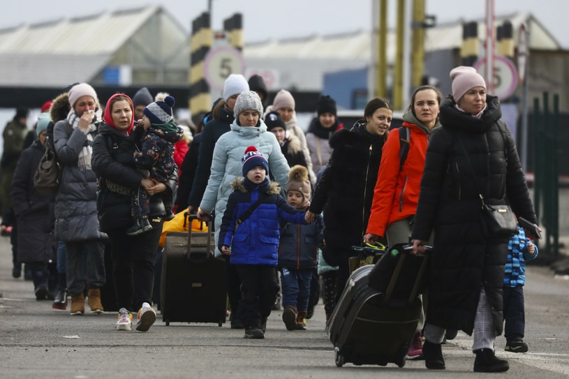 Західний кордон: до України за добу повернулось 37 тисяч українців, усього виїхало 33 тисячі осіб