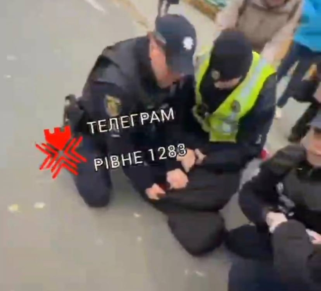 Затримання військовозобов’язаного у Сарнах: офіс Омбудсмана України у Рівненській області з’ясовує обставини