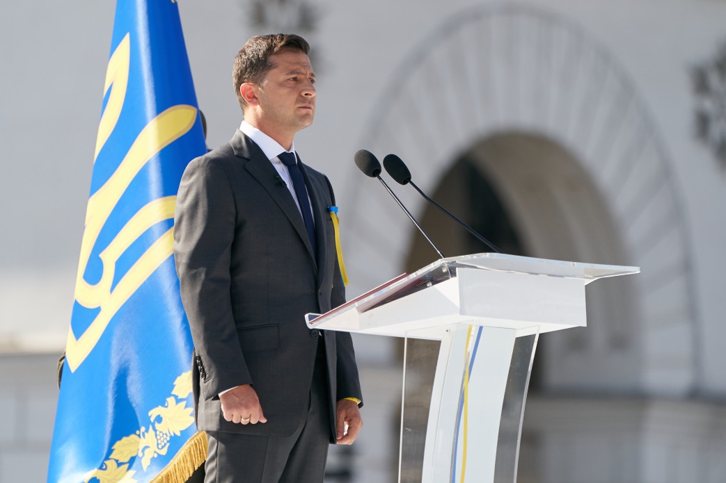 Зеленський запропонував зробити вихідним День української державності