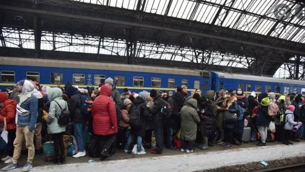 Жителів Слов`янська евакуюють на Рівненщину