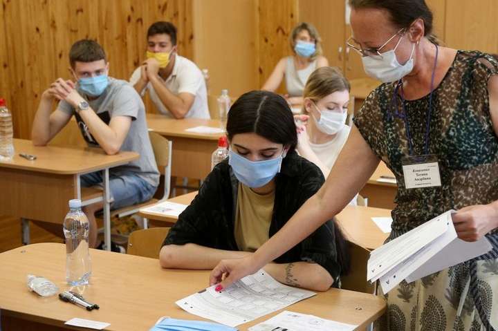 ЗНО-2021: учні зможуть використовувати електронний паспорт в