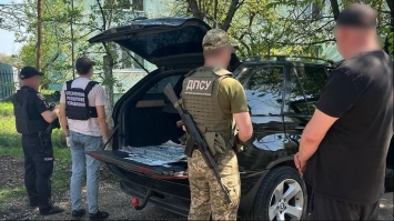 6800 доларів за перетин кордону: поліція затримала жителя Рівненщини, який переправляв чоловіка до Румунії