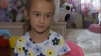7-річна волонтерка з Рівного подарувала ЗСУ два авто і тепловізори