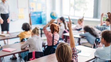 Букви замість балів: для учнів 1-4 класів змінять систему оцінювання