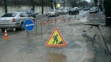 Через пошкодження водопроводу деякі вулиці Рівного сьогодні без водопостачання