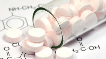 Чи варто приймати антибіотики при гострих вірусних інфекційних захворюваннях?