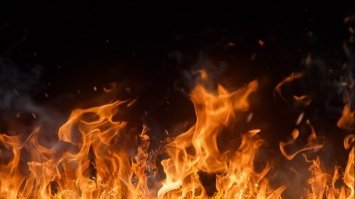 Чоловіку, який облив свого племінника бензином і підпалив, може загрожувати довічне ув`язнення