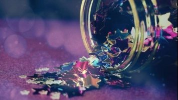 Гороскоп на 12 липня: Близнюків буде супроводжувати фортуна, а Терези згадають минуле
