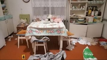 Грабіжники відібрали у пенсіонерки з Бронників 30 тисяч гривень