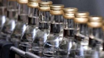 Харків`янин, який зберігав та продавав фальсифікований алкоголь, отримав 4 роки в`язниці