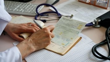 Хочуть урізати лікарняні: розмір виплат залежатиме від стажу